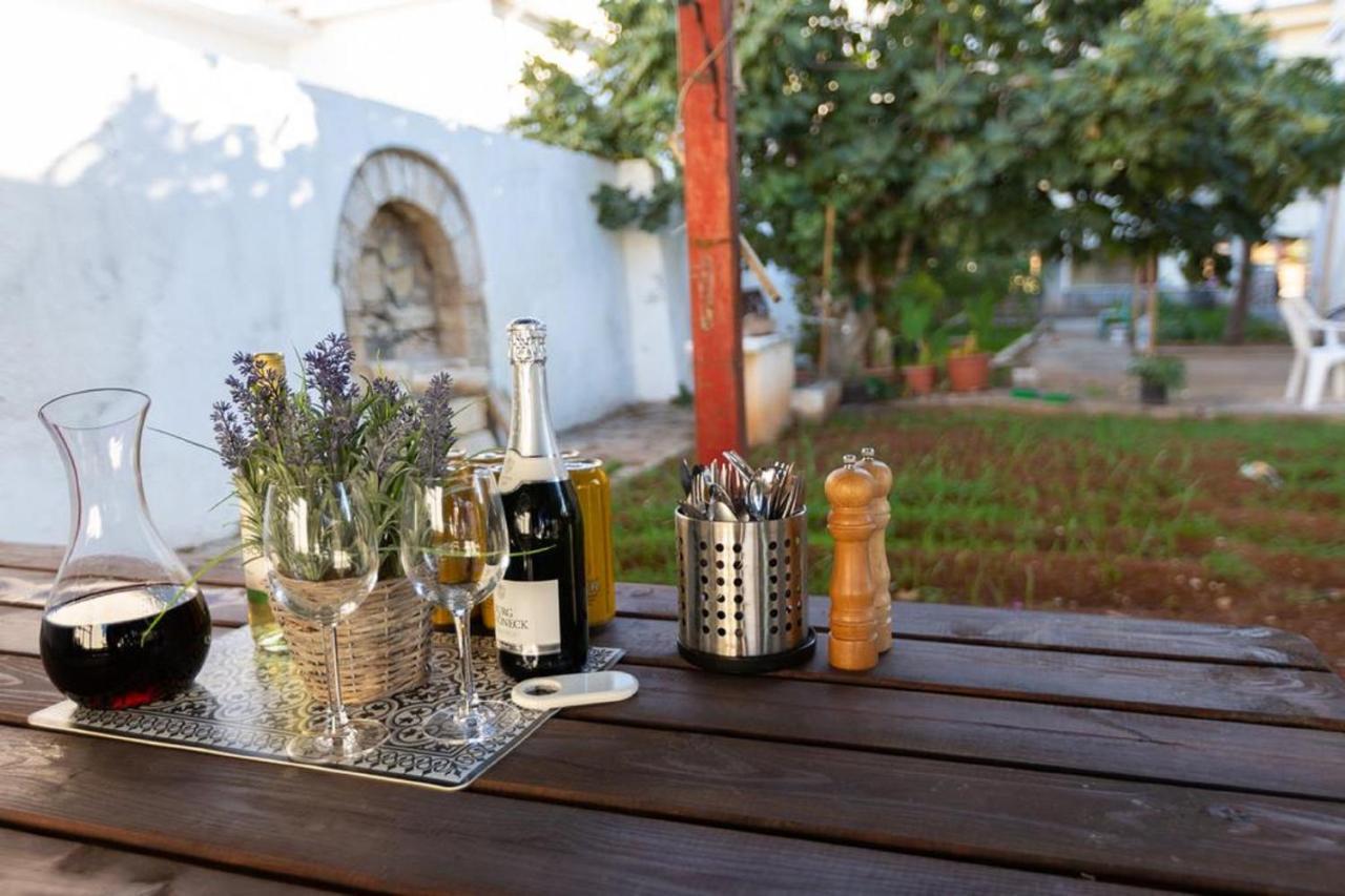 Laila'S Cozy Garden House & Studio Larnaka Exterior foto